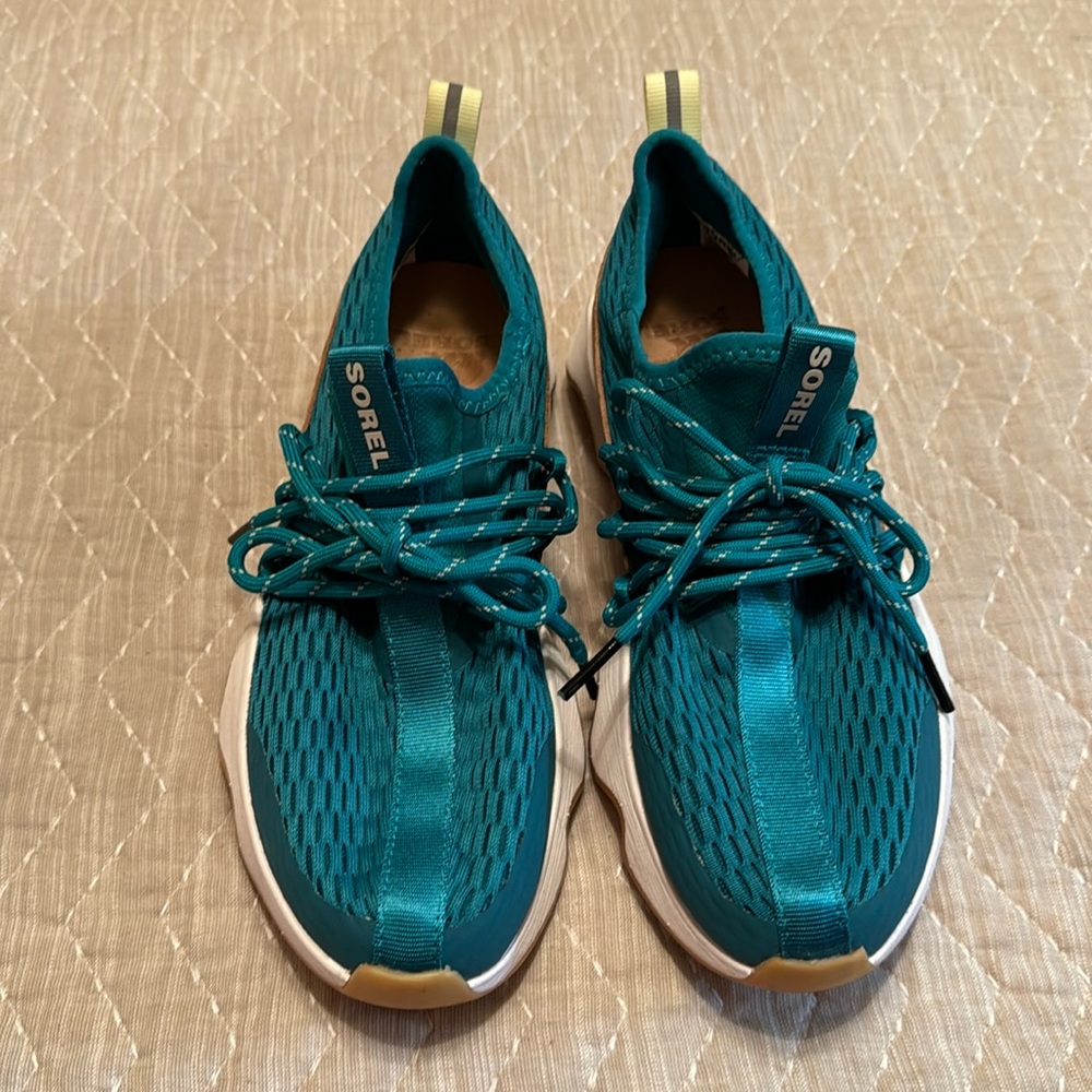Sorel Tennis shoes